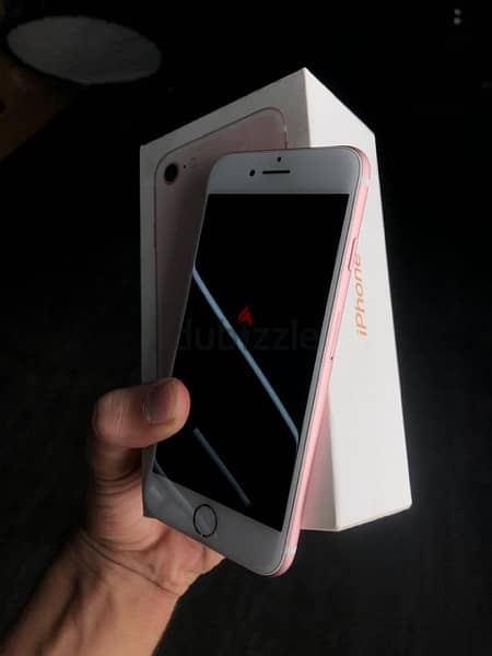 النوادر iPhone  7 32 GB بطاريه 72 معاه الكرتونه فقط وتر بروف 1