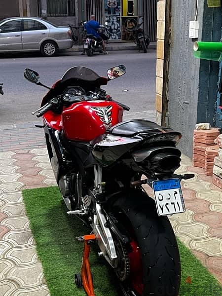 Honda CBR 600 RR 2006 رخصه ٣  سنين وارد المانيا 7