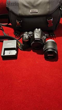 Nikon D5600 DSLR with 18-55mm Lens - Shutter 752 only