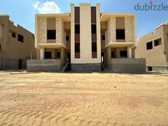 For a quick sale, I own a twin house at a fantastic price in Toya New Zayed Compound