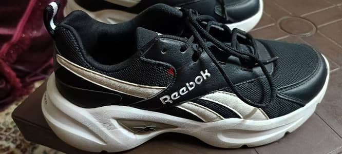 كوتش Reebok