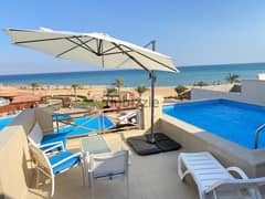 For 830 thousand down payment, a fully finished 3-bedroom chalet + Sea View in Blue Blue, Ain Sokhna