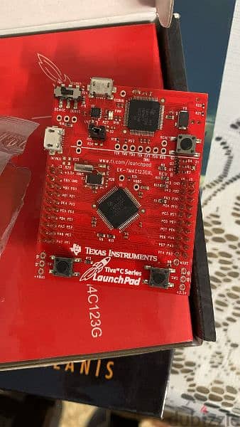 TiVA C launchpad evaluation kit 1