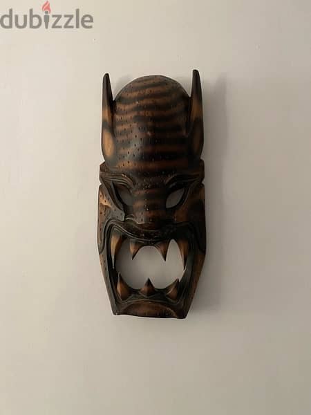 African wall hanging mask 0