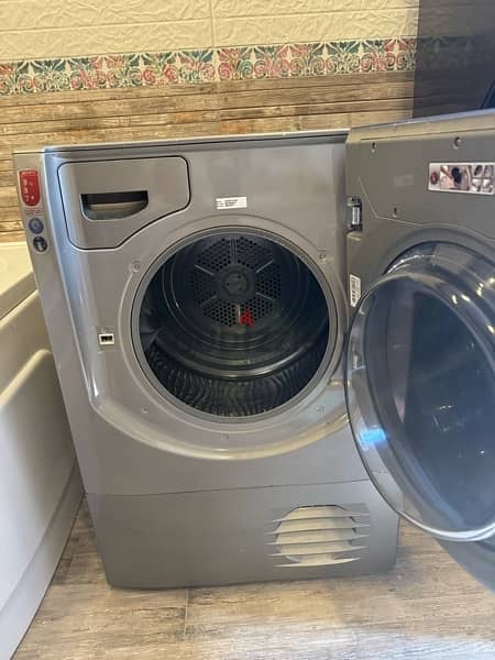 Ariston Dryer 9 Kg 2