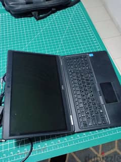 Dell latitude E5550 0