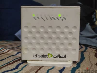 3 اجهزة راوتر اتصالات فيهم واحد VDSL شغالين وينفعوا أكسيس بوينت