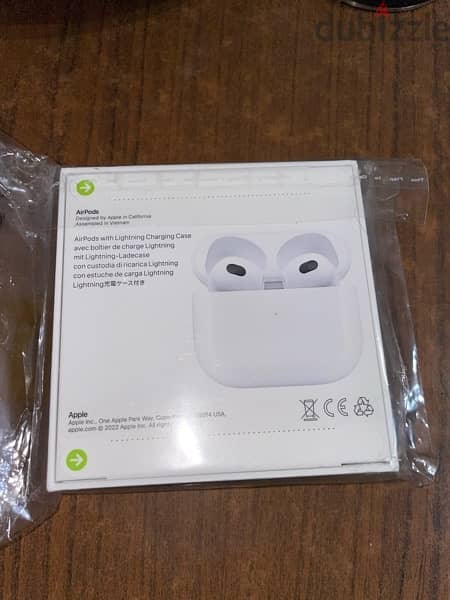 Apple AirPods 3rd Generation Wireless Ear buds,Lightning Charging Case 1