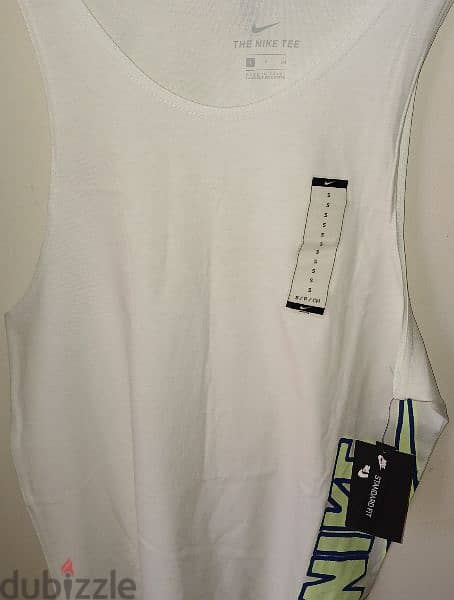 NIKE Cut Tshirt with logo Size S NEW Original 3