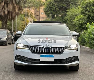 Skoda Superb Ambtion 2022 Wakel like zero 15.000km