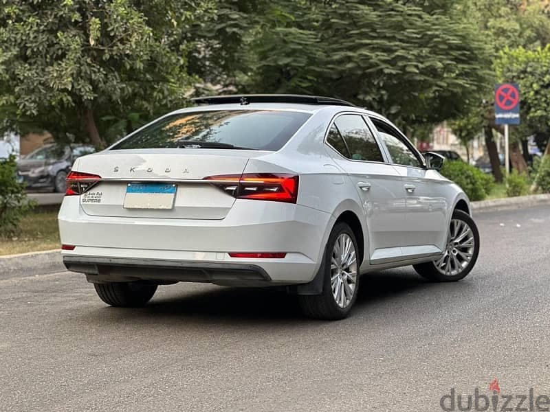 Skoda Superb Ambtion 2022 Wakel like zero 15.000km 4