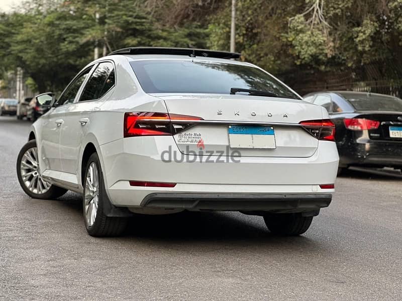 Skoda Superb Ambtion 2022 Wakel like zero 15.000km 9