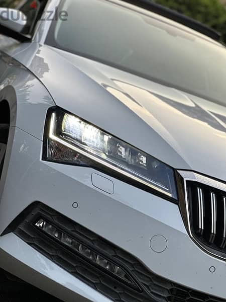 Skoda Superb Ambtion 2022 Wakel like zero 15.000km 10