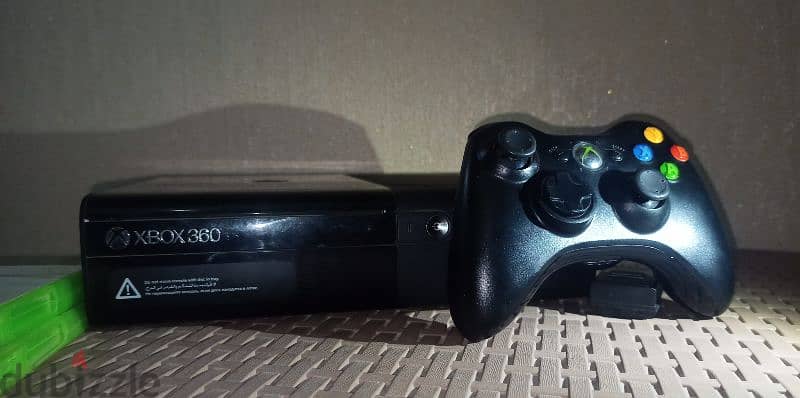 Xbox 360 E 1