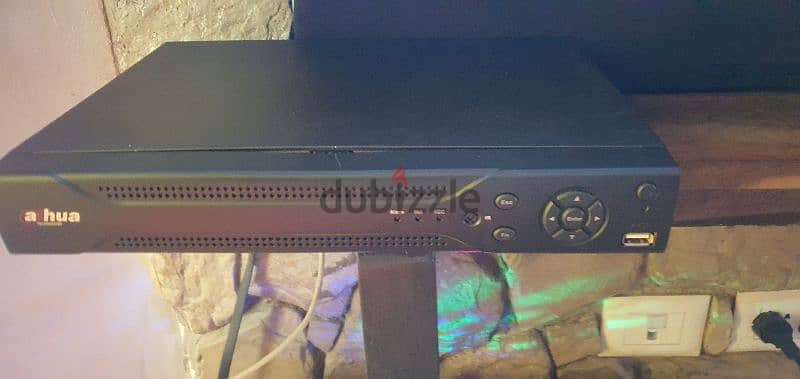 dahua dvr 4 channel model 3104 with 1 cam ماركة داهوا و كاميرا 1