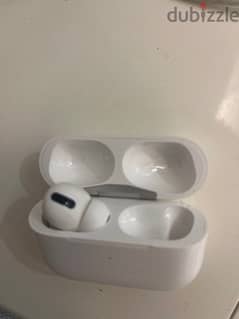 airpods pro - case and left piece only