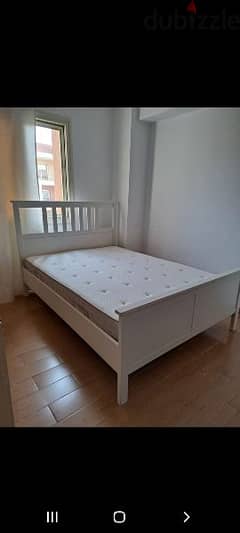 سرير ايكيا بالمرتبة. الحجم:2×140