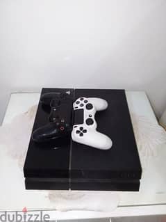 Playstation 4 Fat للبيع