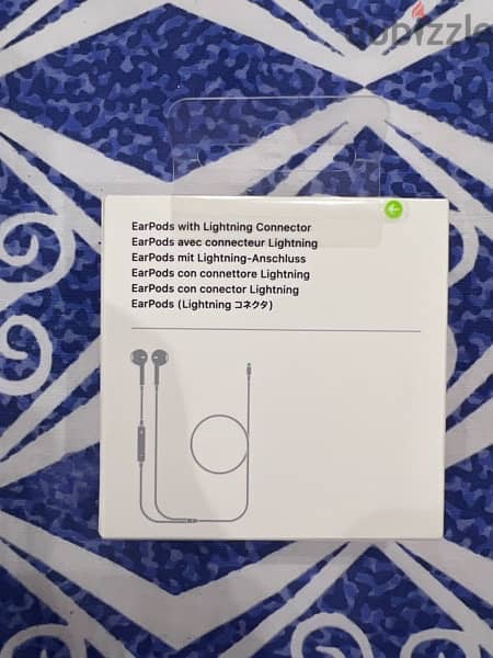 Earpods Lightning Connector 1