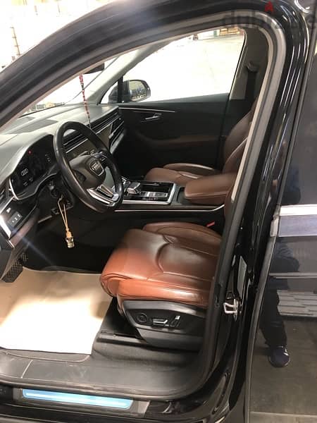 أودي كيو 7 2021 Audi Q7 0