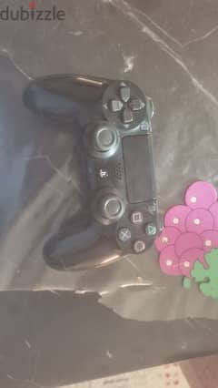 playstation slim 500 giga with two games