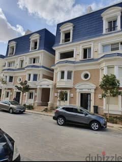 For sale in installments, an apartment of 140 meters (immediate delivery) in the heart of the Fifth Settlement in Mountain View Hyde Park 0