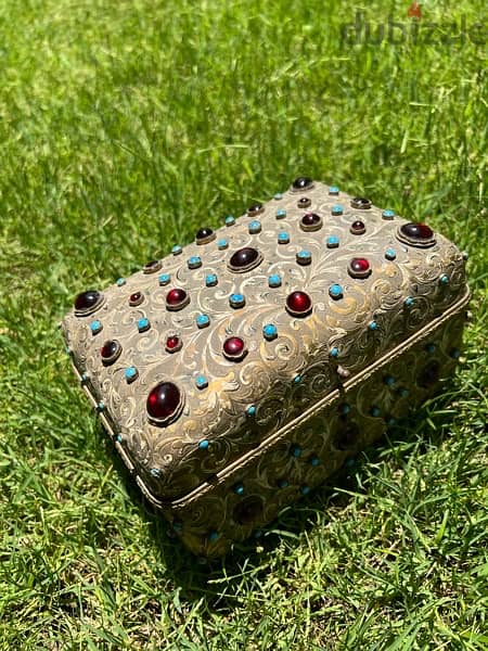 Casket Austin Hungarian with garnets and turquoise enamel circa 1900’s 11