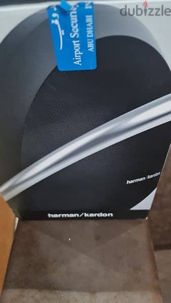 Harman Kardon Onyx . Bluetooth Speaker System. 5