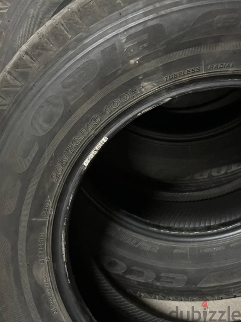 طقم كوتش 4 فرد بريدجستون تايلاندي  215/70R16 0