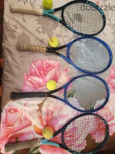 Tennis Racket and equipment fm Spain 0