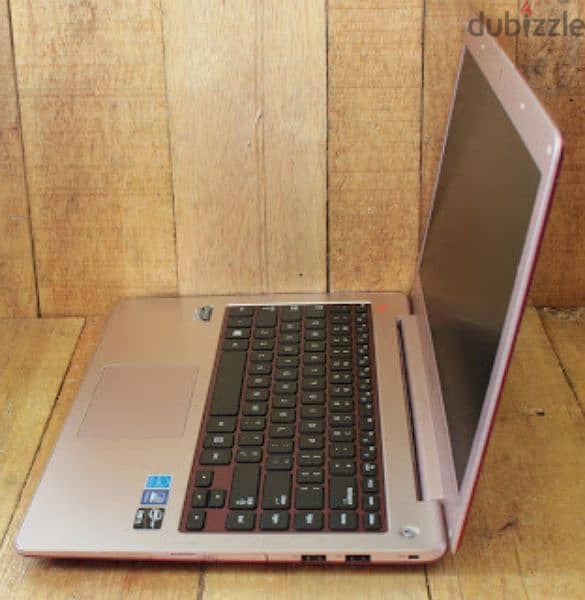 Samsung 5 NP530U4E Intel Core mini Laptop 35.6 cm (14") 4GB RAM 500 GB 3