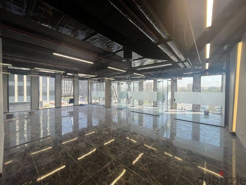 Office space 189 sqm in  Eastown Sodic 11