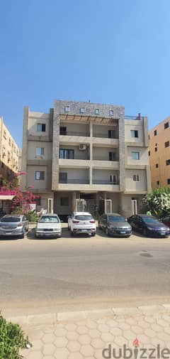 Immediate receipt of a 179 sqm front apartment, fully finished, in El Shorouk, first floor, at a special price