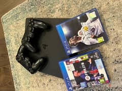 PLAYSTATION 4 FOR SALE with 2 fifa and 2 controller