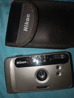 camera Nikon antikaa 0