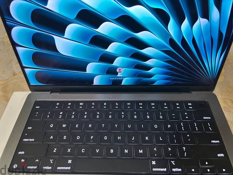 2023 MacBook Pro m2 pro 14inch 16ram 512ssd 2