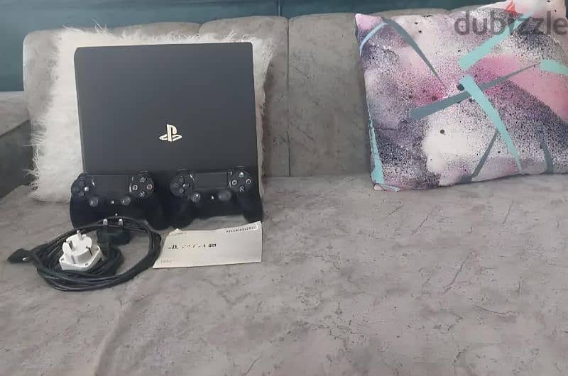 PS4 PRO *LOOK AT DETAILS* 2