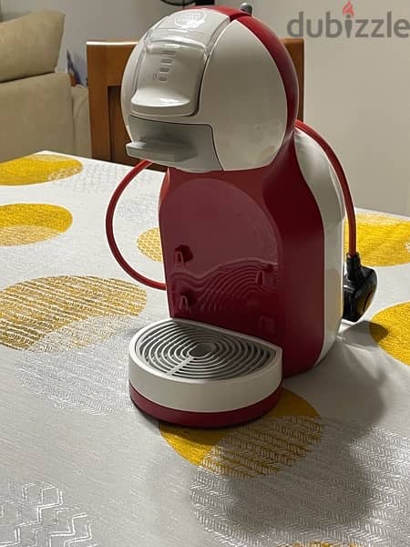 nescafe doulce gusto mini me coffee machine 1