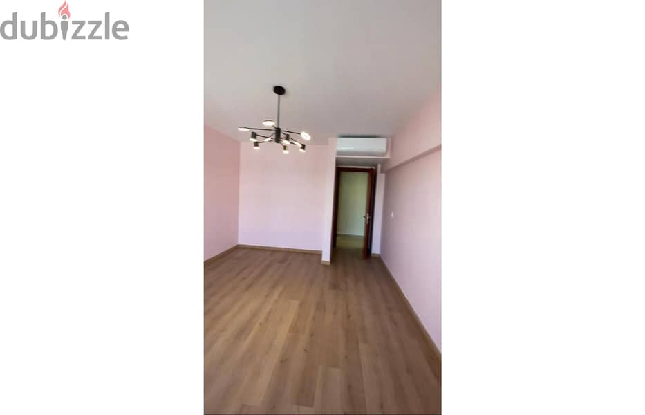 apartment 195m semi furnished for rent hyde park New Cairo 11