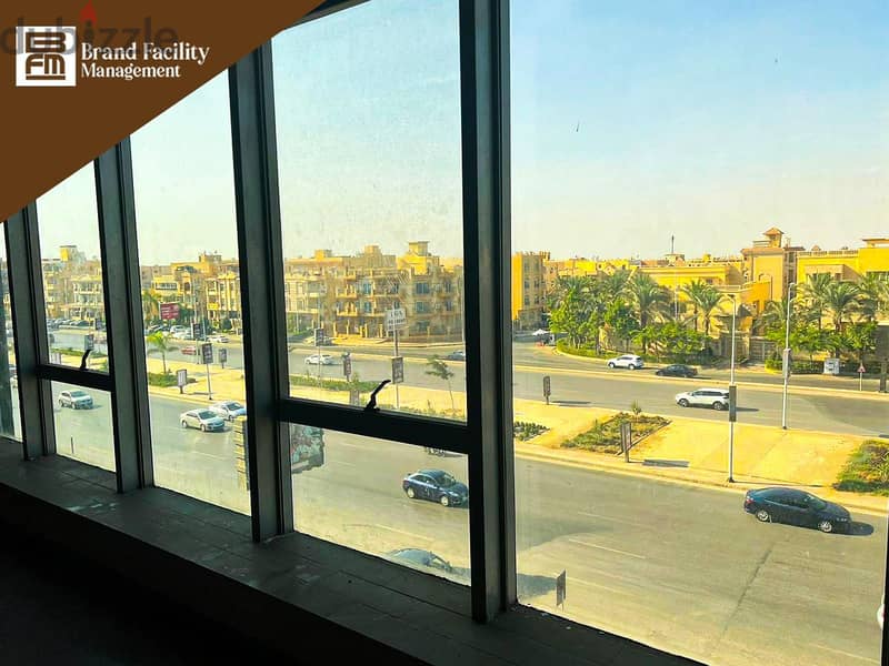 مكتب متشطب واجهة على شارع التسعين الشمالي التجمع الخامس مقر إداري للايجار Office for rent in 5th settlement 2