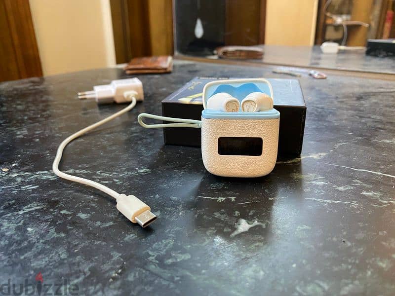 Airpods s20 للسامسونج والايفون 0