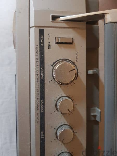 SANYO radio casetta 2 4