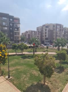 Apartment 130 meters, first residence for sale in Dar Misr Al-Kronfol