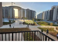شقة للبيع استلام 2025 موقع مميز في كمبوند زيد ويست الشيخ زايد -  Zed West