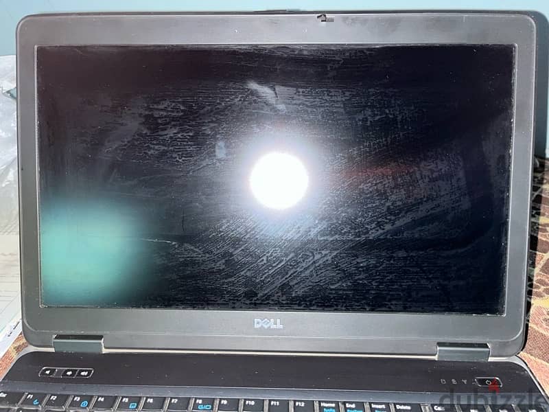 Dell latitude E6540 1