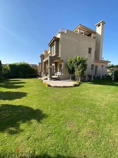 Furnished villa for rent  with a high taste directly on the golf in Katameya Heights فيلا للايجار قطامية هايتس