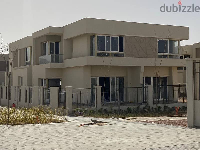 تاون هاوس كورنر للبيع ريسيل بادية. . Townhouse for Sale Resale in badya 2