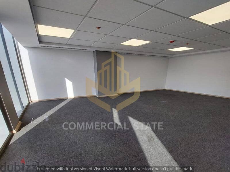 Finished Office for rent at CFC 95m-مكتب جاهز للايجار في كايروفستيفال 2