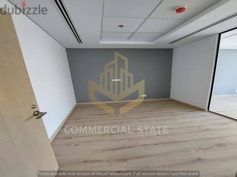 Finished Office for rent at CFC 95m-مكتب جاهز للايجار في كايروفستيفال 8