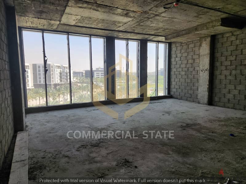 Office being finished for rent 190m- CFC-مكتب للايجار في كايروفستيفال 4